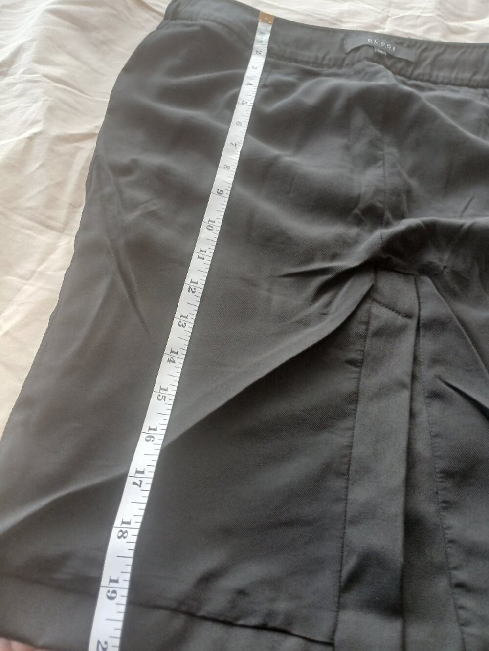 Beautiful Gucci Pencil Skirt — Italian Size 38, Approx. US 2–3 - Picture 2 of 10